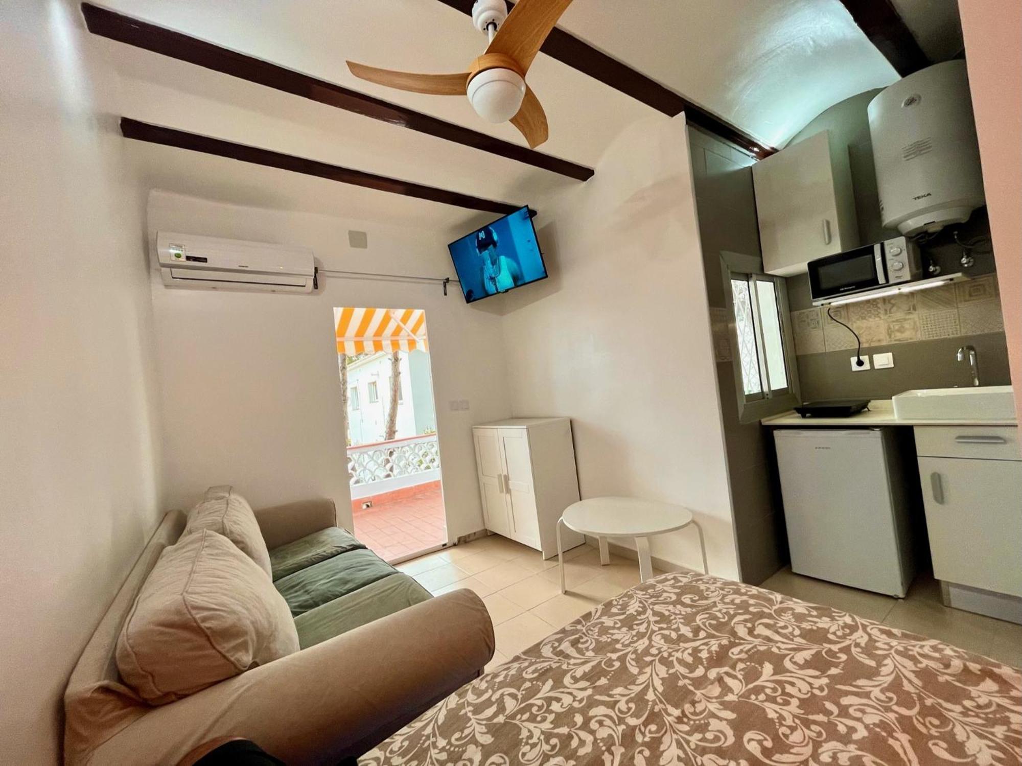 Nuevos Apartamentos Frente Al Mar Y A La Playa Castelldefels Buitenkant foto