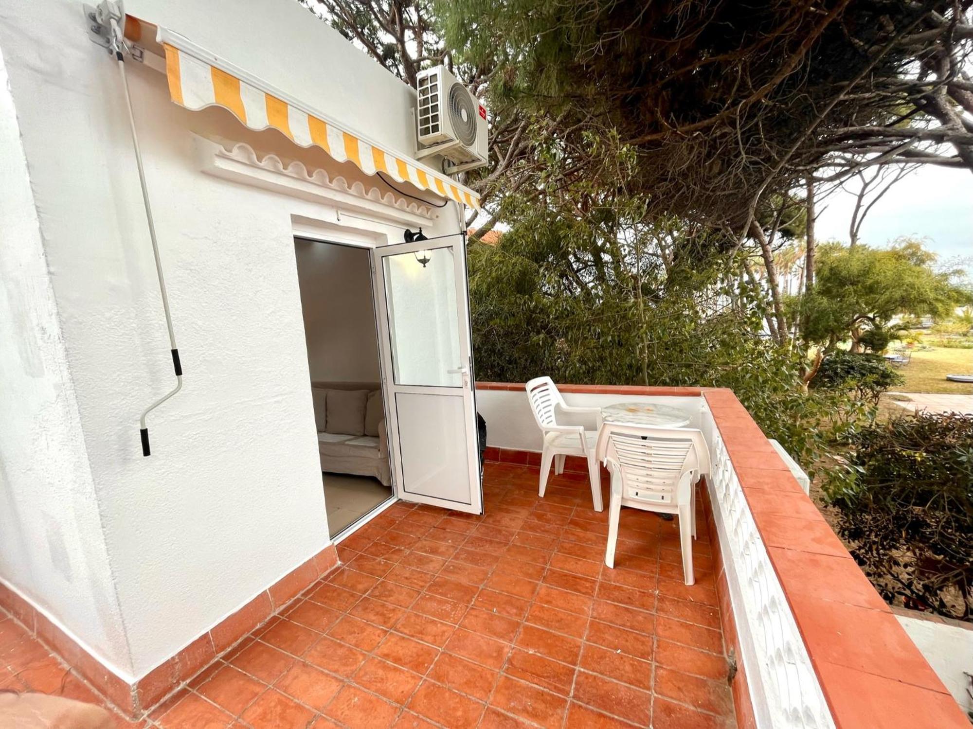 Nuevos Apartamentos Frente Al Mar Y A La Playa Castelldefels Buitenkant foto